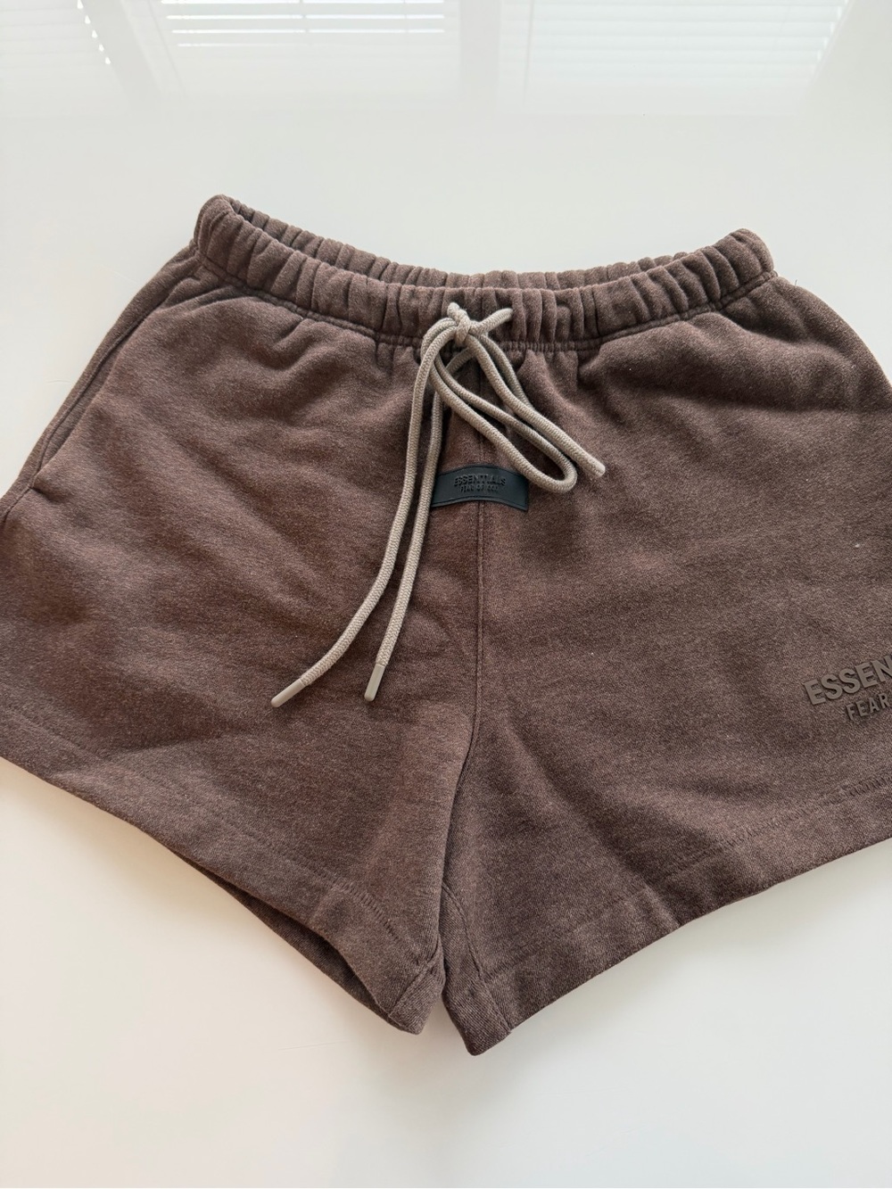 ESSENTIALS Men’s Brown Sweat Shorts with Drawstring sz S